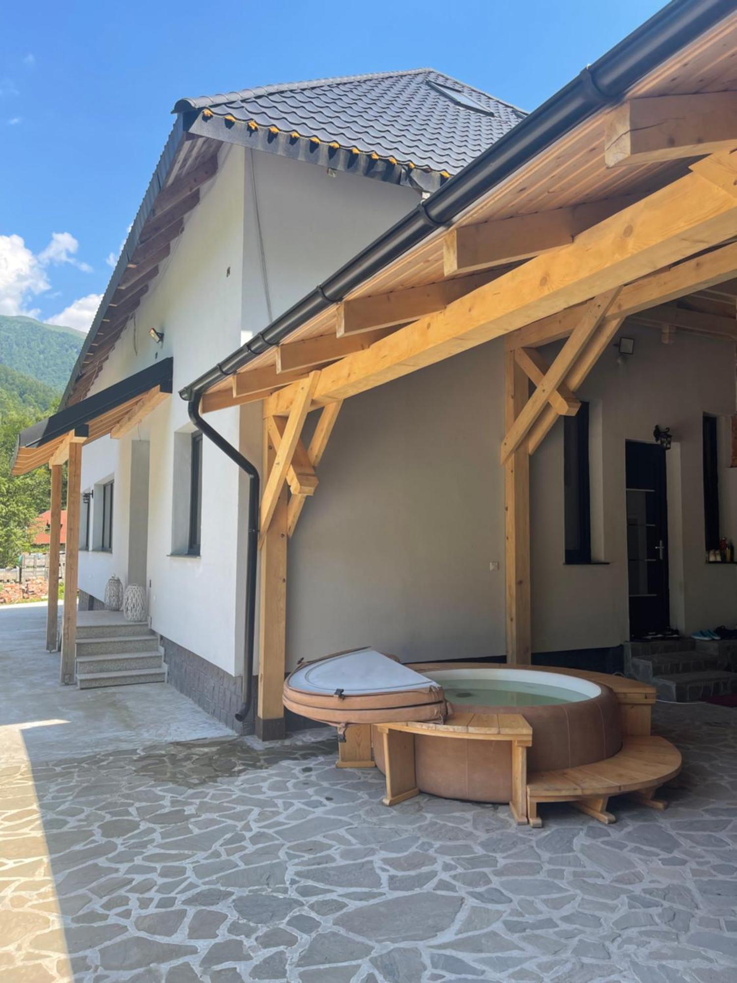 Casa Tudor Padis Exteriör bild