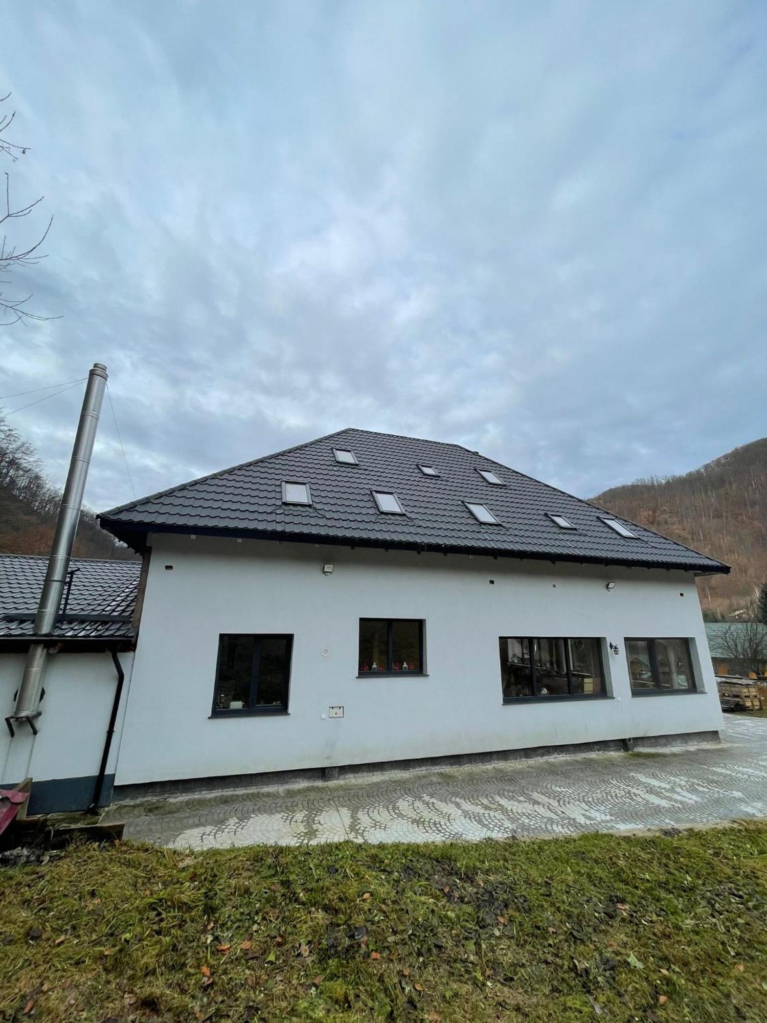 Casa Tudor Padis Exteriör bild
